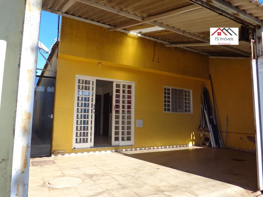 Foto 1 de Casa com 2 Quartos à venda, 118m² em Samambaia Sul, Brasília