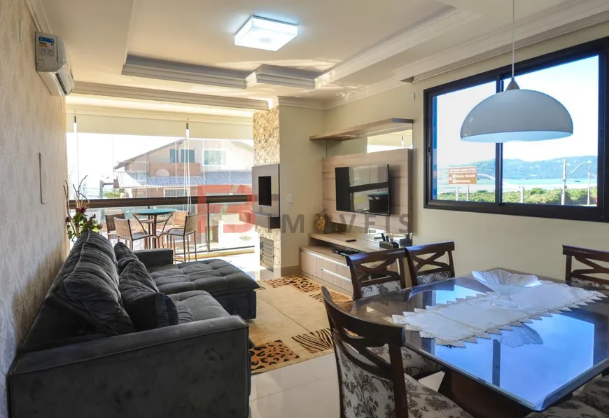 Foto 1 de Apartamento com 2 Quartos para alugar, 85m² em Praia de Mariscal, Bombinhas