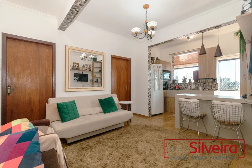 Foto 1 de Apartamento com 3 Quartos à venda, 79m² em Jardim São Pedro, Porto Alegre