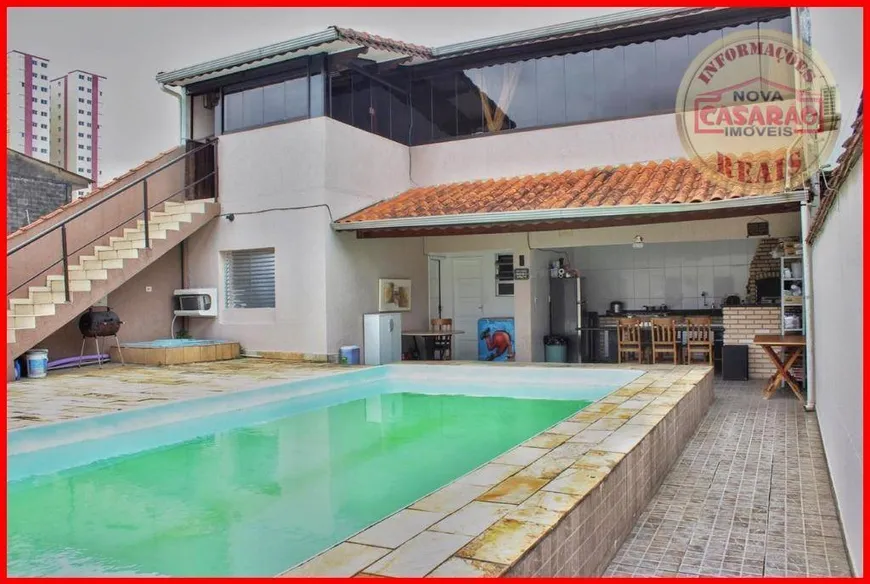 Foto 1 de Casa com 4 Quartos à venda, 300m² em Vila Tupi, Praia Grande