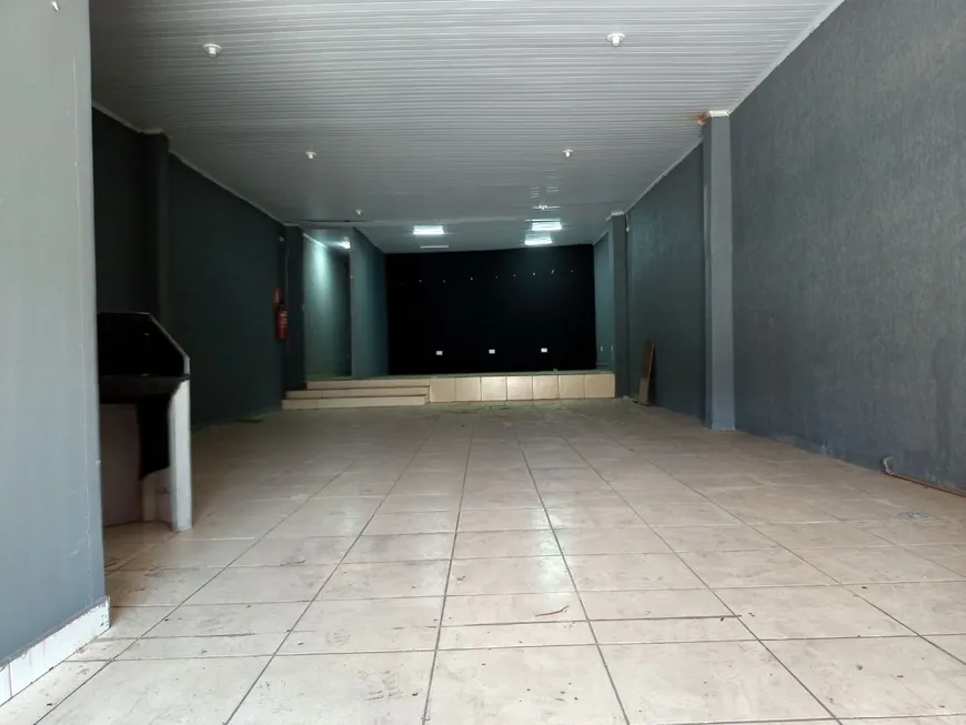 Foto 1 de Ponto Comercial com 1 Quarto para alugar, 100m² em Glória, Belo Horizonte