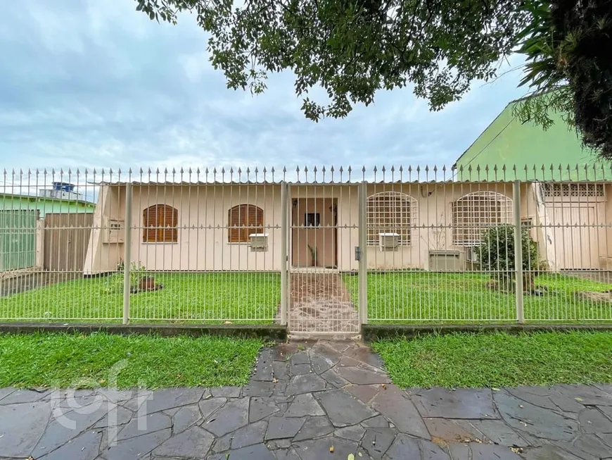 Foto 1 de Casa com 3 Quartos à venda, 178m² em Rubem Berta, Porto Alegre