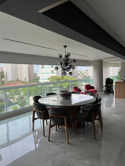 Foto 1 de Apartamento com 3 Quartos à venda, 271m² em Chácara Klabin, São Paulo