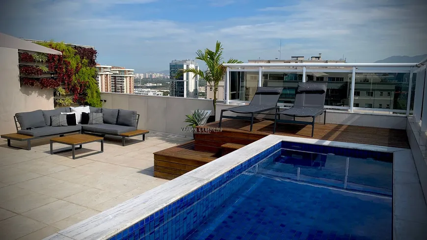 Foto 1 de Apartamento com 3 Quartos à venda, 205m² em Peninsula, Rio de Janeiro