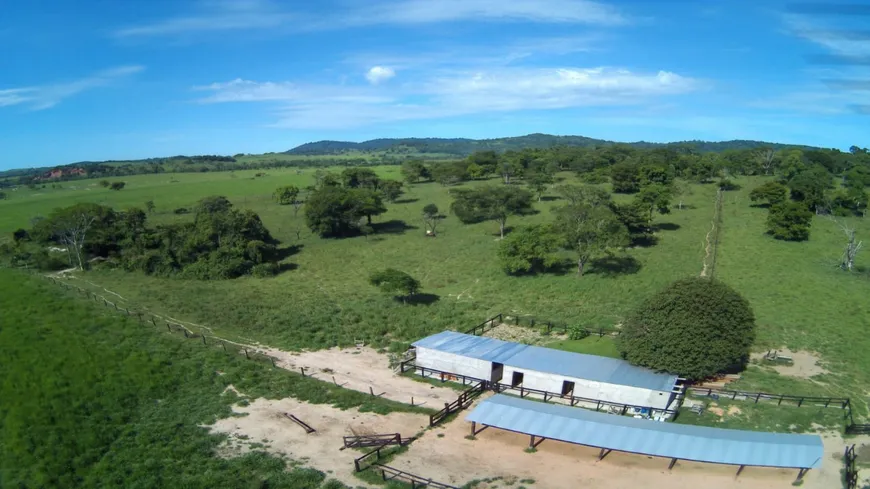 Foto 1 de Fazenda/Sítio à venda, 350000m² em Centro, Araputanga