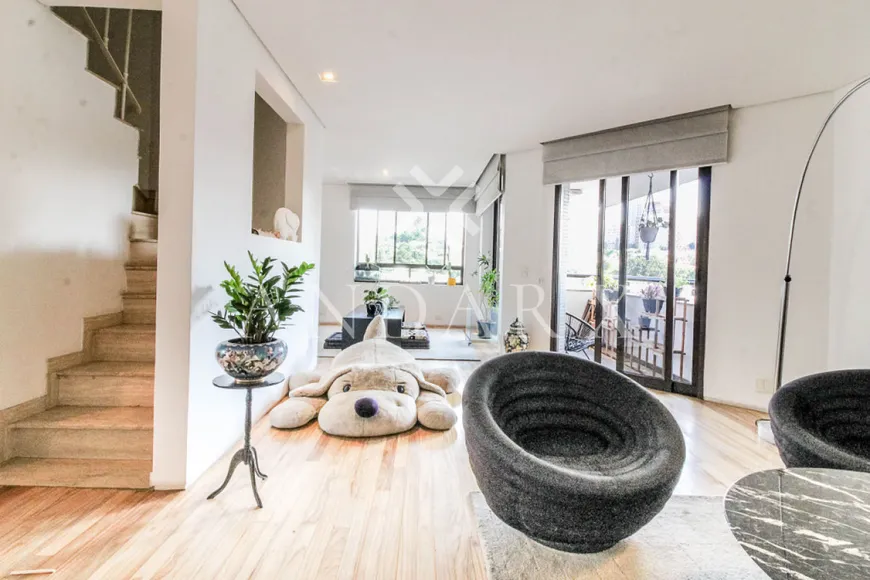 Foto 1 de Apartamento com 3 Quartos à venda, 280m² em Santa Cecília, São Paulo
