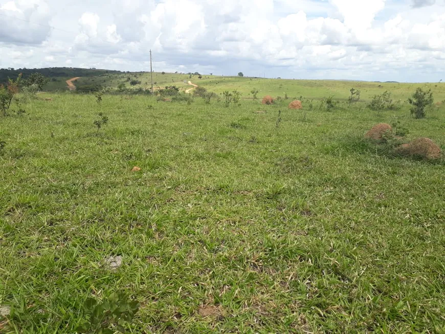 Foto 1 de Lote/Terreno à venda, 20000m² em Zona Rural, Cordisburgo