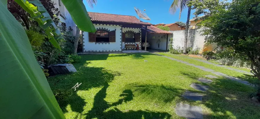 Foto 1 de Casa com 3 Quartos à venda, 450m² em Itaipu, Niterói