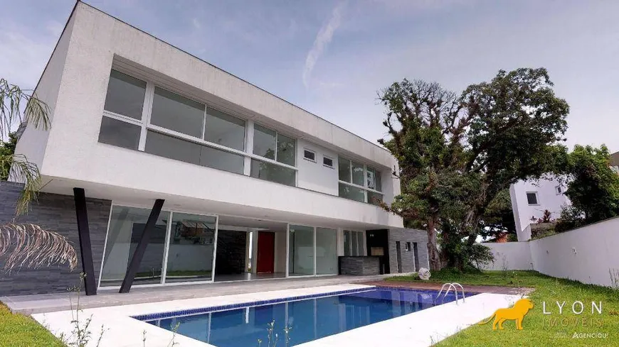 Foto 1 de Casa de Condomínio com 4 Quartos à venda, 400m² em Aberta dos Morros, Porto Alegre