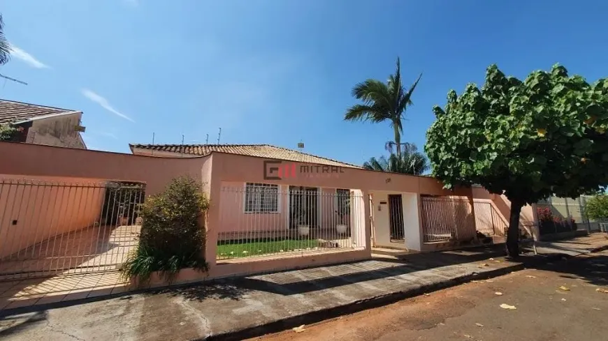 Foto 1 de Casa de Condomínio com 6 Quartos à venda, 395m² em Caravelle, Londrina