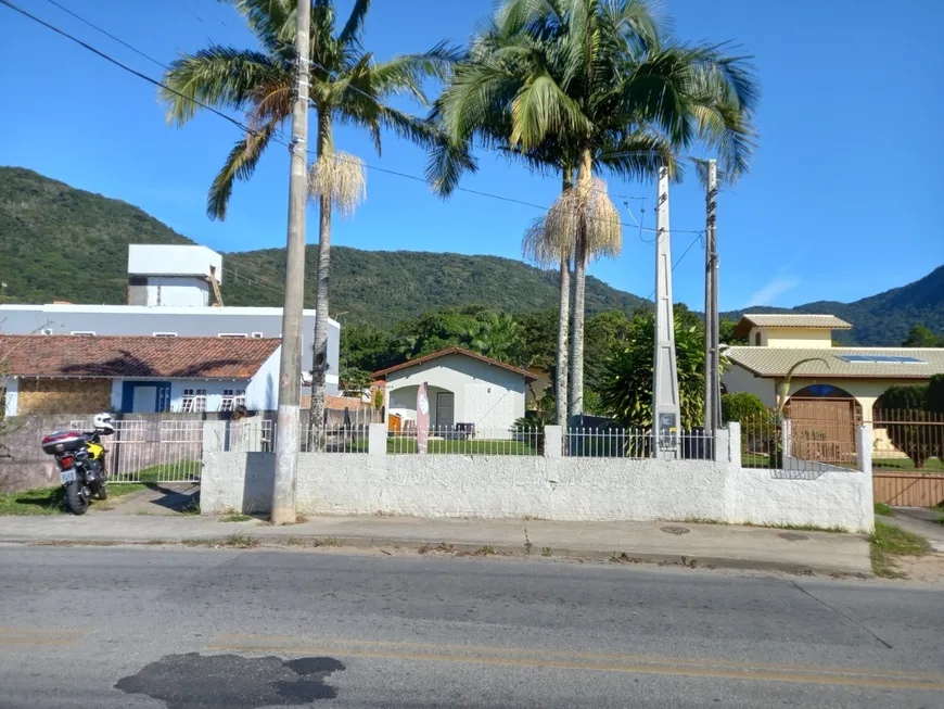 Foto 1 de Lote/Terreno à venda, 1426m² em Ribeirão da Ilha, Florianópolis