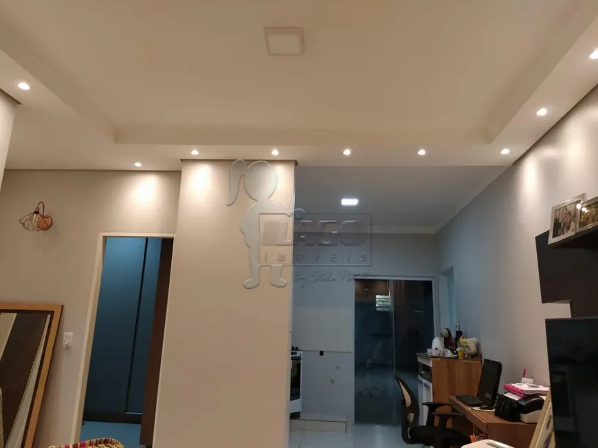 Foto 1 de Casa com 2 Quartos à venda, 250m² em Centro, Serra Azul