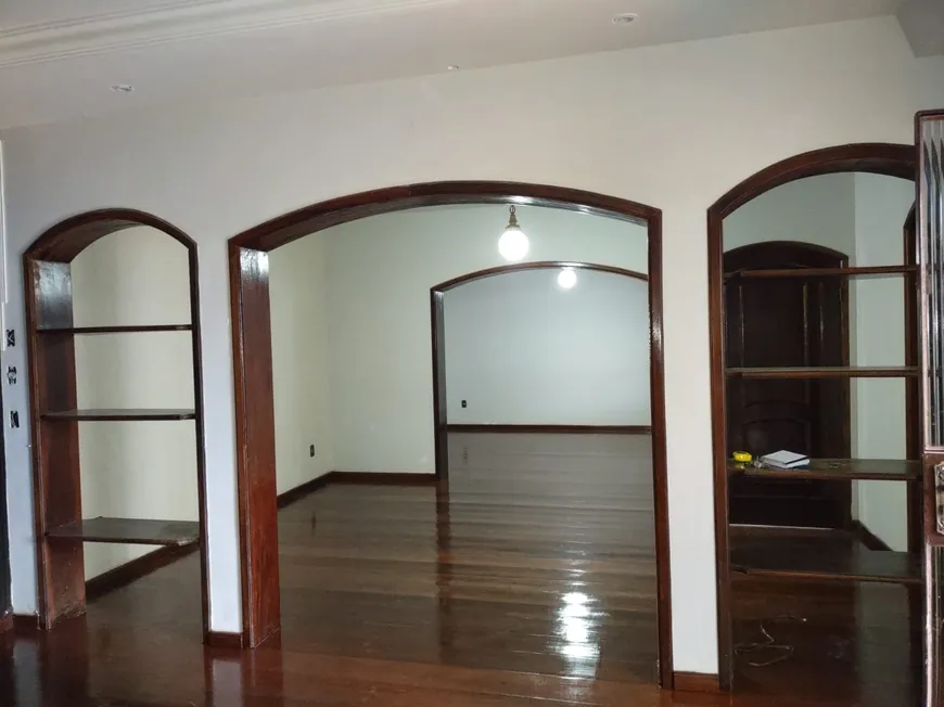 Foto 1 de Casa com 4 Quartos à venda, 500m² em Jardim Normandia, Volta Redonda