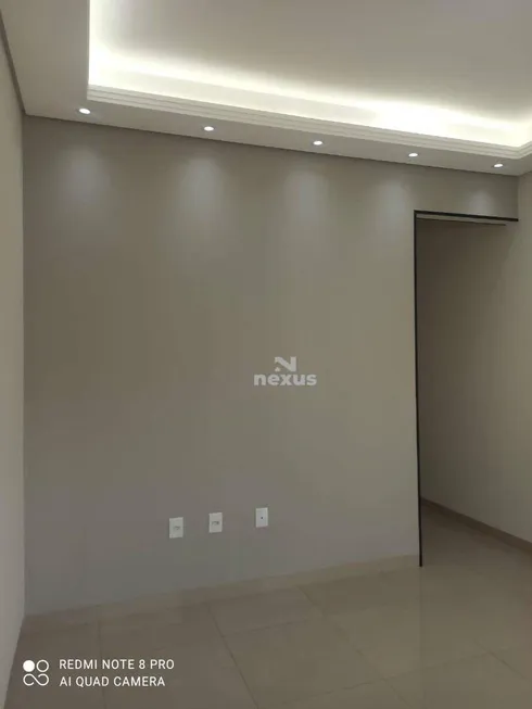 Foto 1 de Casa com 2 Quartos à venda, 71m² em Jardim Europa, Uberlândia