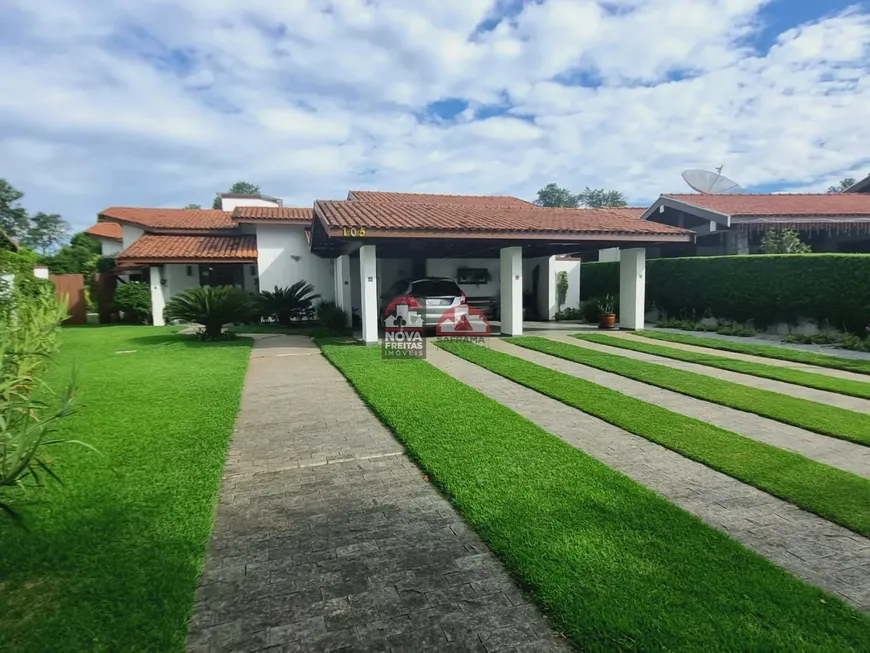 Foto 1 de Casa com 3 Quartos à venda, 333m² em Nossa Senhora do Perpétuo Socorro, Pindamonhangaba