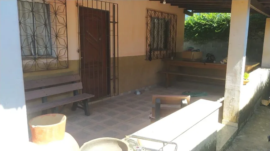 Foto 1 de Casa com 3 Quartos à venda, 300m² em Das Laranjeiras, Serra