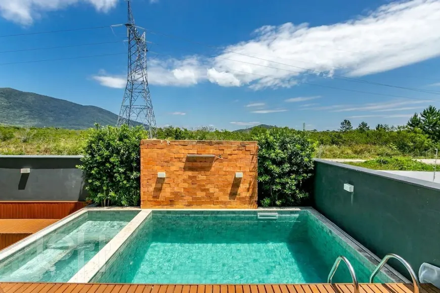 Foto 1 de Casa com 3 Quartos à venda, 214m² em Ribeirão da Ilha, Florianópolis