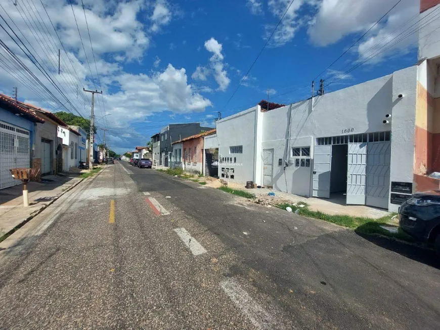 Foto 1 de Kitnet com 1 Quarto para alugar, 50m² em Marques, Teresina