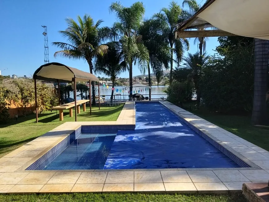 Foto 1 de Casa de Condomínio com 15 Quartos à venda, 770m² em Bom Jardim, Sete Lagoas