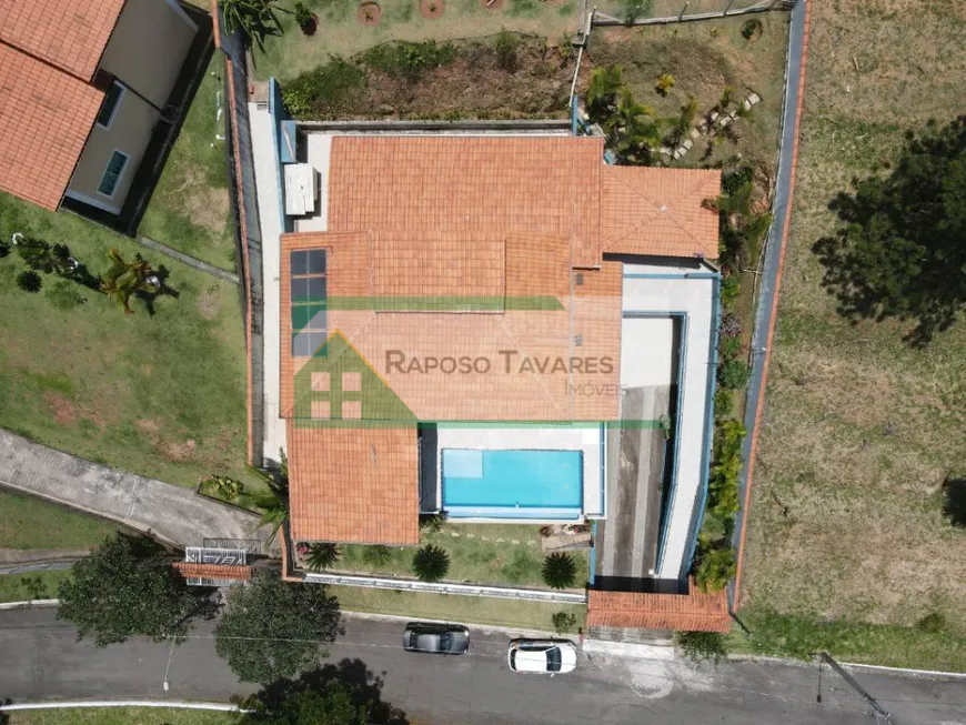 Foto 1 de Casa de Condomínio com 3 Quartos à venda, 376m² em Jardim Caiapia, Cotia