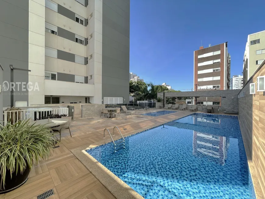 Foto 1 de Apartamento com 3 Quartos à venda, 98m² em Zona 03, Maringá