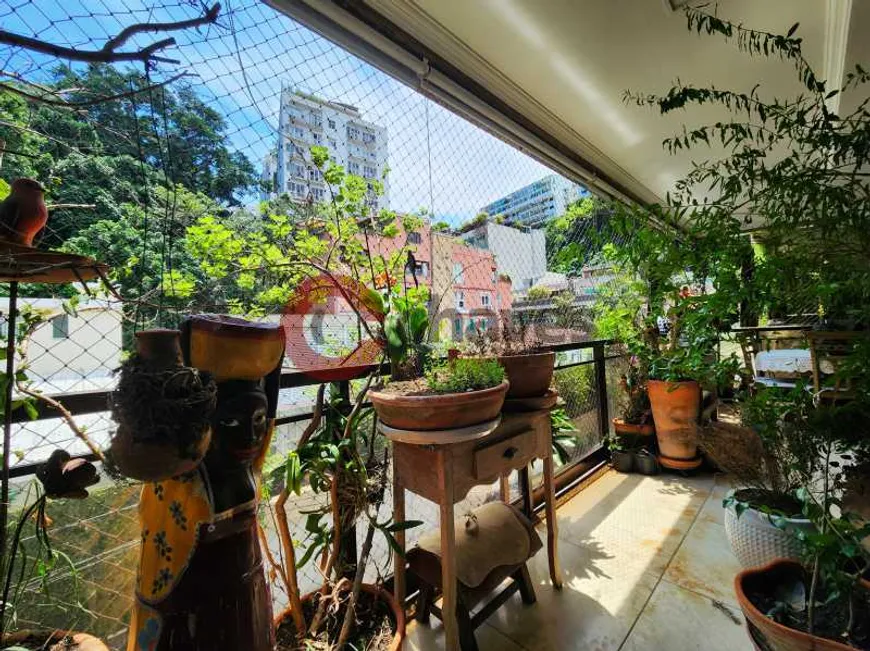 Foto 1 de Apartamento com 4 Quartos para venda ou aluguel, 280m² em Leblon, Rio de Janeiro
