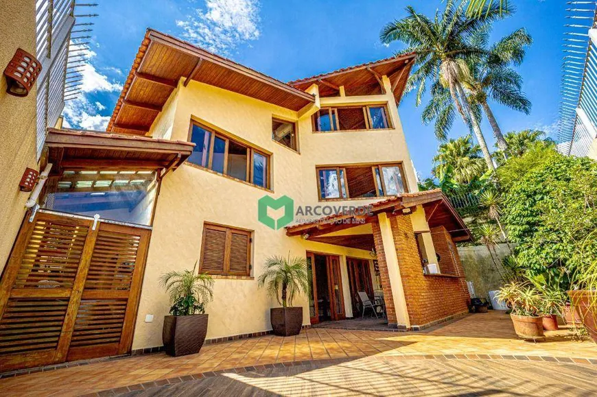 Foto 1 de Casa com 4 Quartos à venda, 500m² em Sumaré, São Paulo