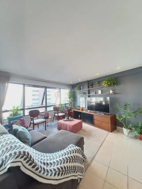 Foto 1 de Apartamento com 4 Quartos à venda, 113m² em Casa Amarela, Recife