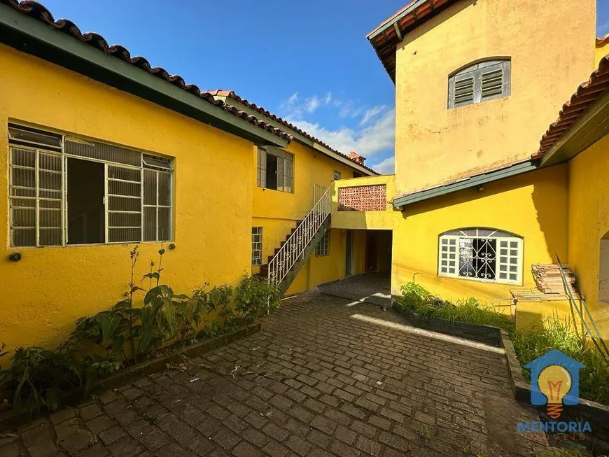 Foto 1 de Casa com 6 Quartos para alugar, 336m² em Cercado Grande, Embu das Artes