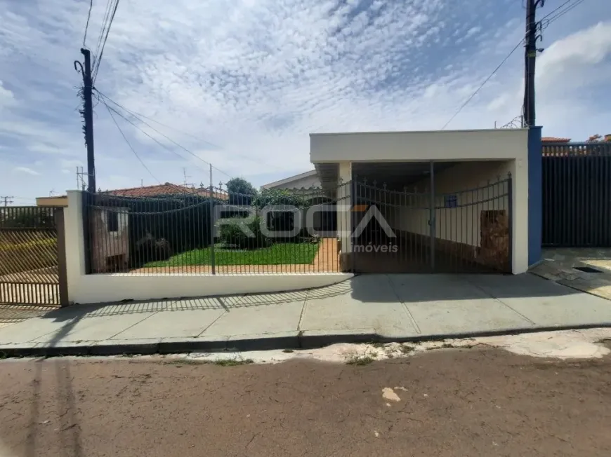 Foto 1 de Casa com 3 Quartos para venda ou aluguel, 260m² em Vila Alpes, São Carlos