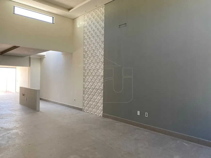 Foto 1 de Casa de Condomínio com 3 Quartos à venda, 170m² em Jardim Maria Izabel, Marília