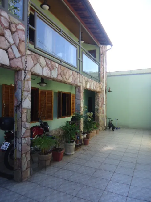 Foto 1 de Casa com 4 Quartos à venda, 280m² em Alípio de Melo, Belo Horizonte