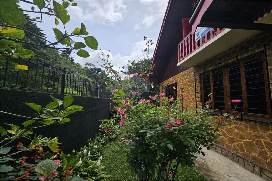 Foto 1 de Casa com 5 Quartos à venda, 295m² em Mury, Nova Friburgo