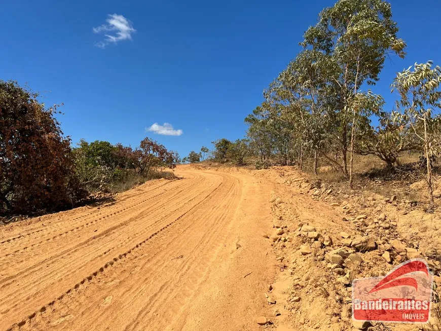 Foto 1 de Lote/Terreno à venda, 20000m² em , Caetanópolis