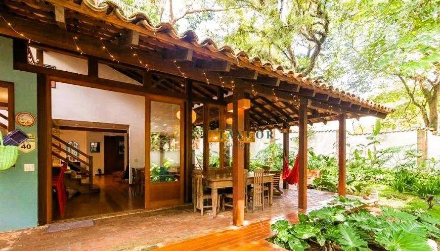 Foto 1 de Casa com 3 Quartos à venda, 351m² em Boaçava, São Paulo