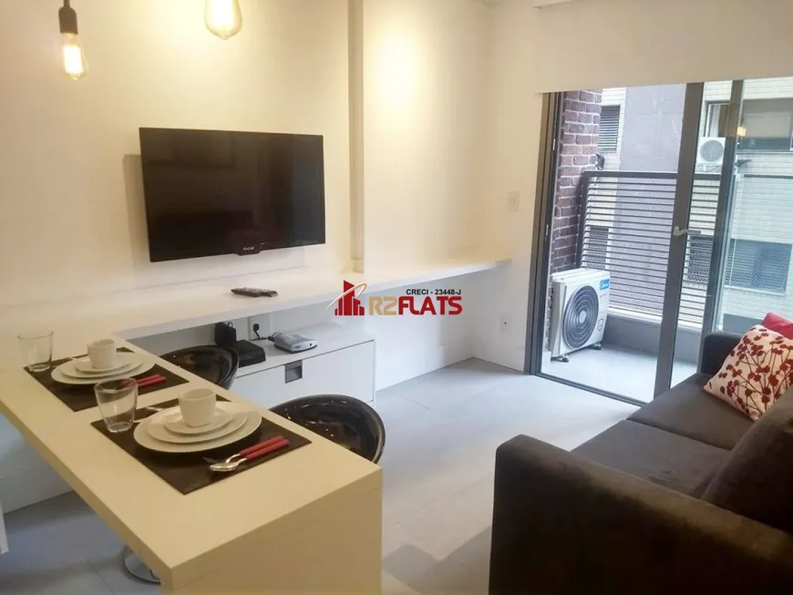 Foto 1 de Flat com 1 Quarto para alugar, 40m² em Itaim Bibi, São Paulo