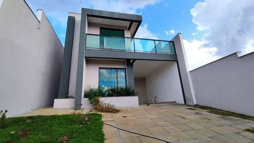 Foto 1 de Casa com 3 Quartos à venda, 149m² em Varzea, Lagoa Santa