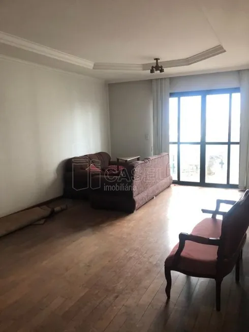 Foto 1 de Apartamento com 3 Quartos para venda ou aluguel, 44m² em Centro, Araraquara