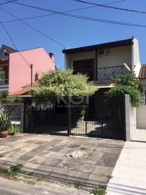 Foto 1 de Casa com 3 Quartos à venda, 140m² em Hípica, Porto Alegre