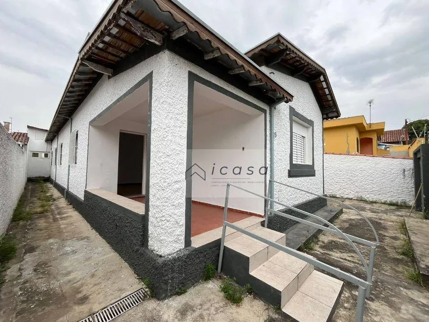 Foto 1 de Casa com 3 Quartos para alugar, 247m² em Vila Pantaleão, Caçapava