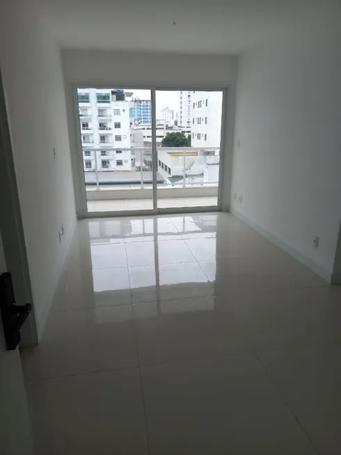 Foto 1 de Apartamento com 2 Quartos para venda ou aluguel, 71m² em Centro, Campos dos Goytacazes