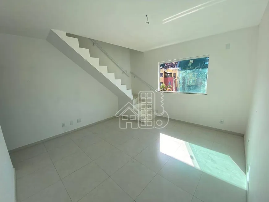 Foto 1 de Casa de Condomínio com 2 Quartos à venda, 91m² em Maria Paula, São Gonçalo