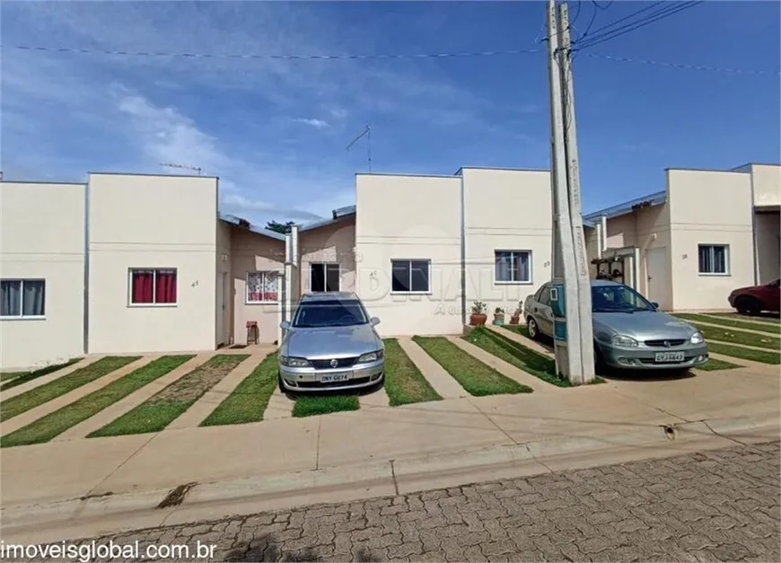 Foto 1 de Casa de Condomínio com 2 Quartos à venda, 75m² em Agua Vermelha, São Carlos