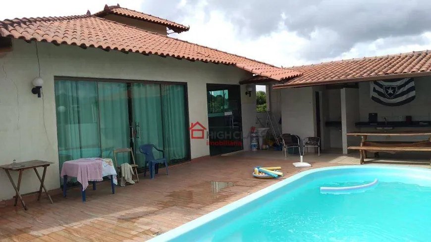 Foto 1 de Casa de Condomínio com 4 Quartos para venda ou aluguel, 540m² em Village do Sol, Guarapari