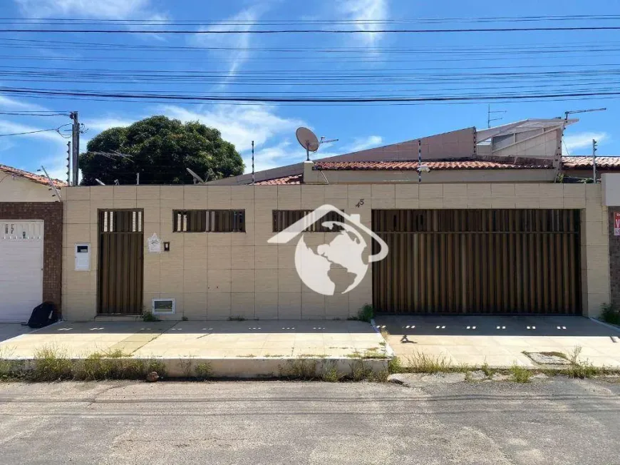 Foto 1 de Casa com 4 Quartos à venda, 200m² em Jabotiana, Aracaju