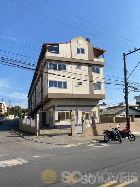 Foto 1 de Apartamento com 3 Quartos à venda, 90m² em Santinho, Florianópolis