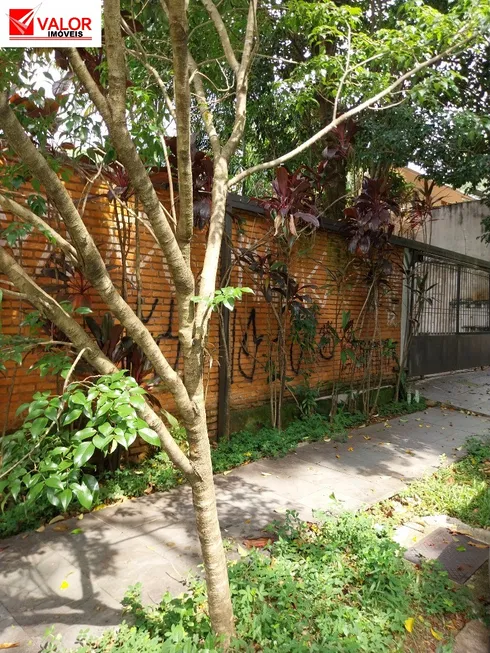 Foto 1 de Casa com 3 Quartos à venda, 210m² em Vila Inah, São Paulo