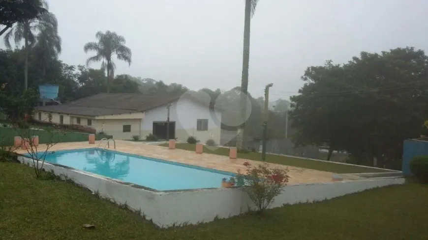 Foto 1 de Fazenda/Sítio com 3 Quartos à venda, 1000m² em Meu Sossego, Suzano