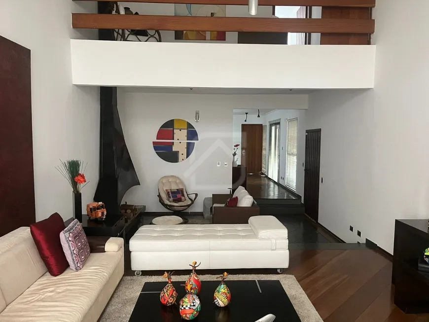 Foto 1 de Sobrado com 4 Quartos à venda, 353m² em Campestre, Santo André