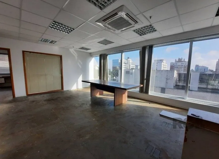 Foto 1 de Sala Comercial para alugar, 104m² em Bela Vista, Porto Alegre